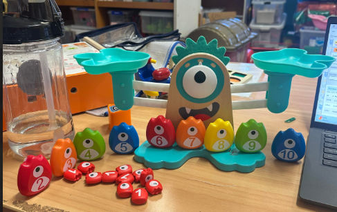 Hape Monster Math Scale