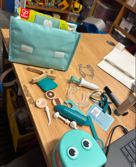 Hape Super Smile Dental Clinic Set