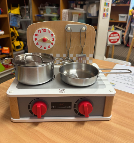 Hape 2-in-1 Kitchen and Grill Set